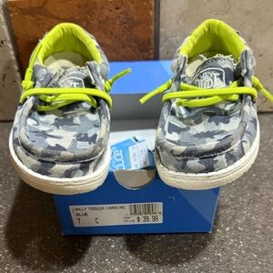 Hey dudes Toddler Camo Shoes - Gray and Green size 7